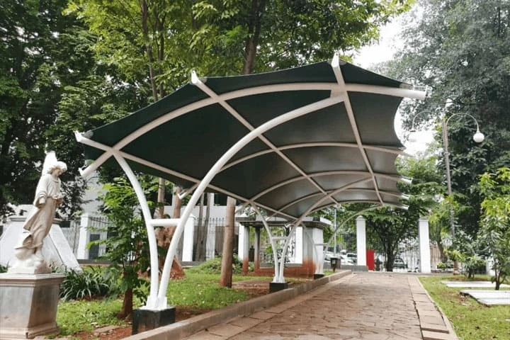 Kanopi membrane parkir